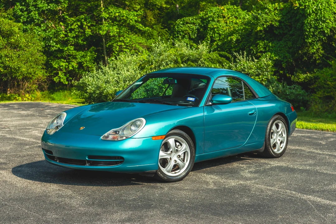 2000 Porsche 996 Carrera 4 - Image 4 of 31