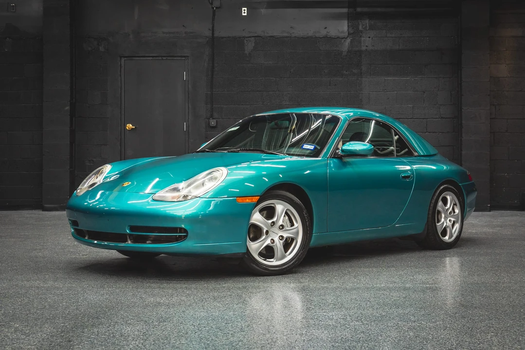 2000 Porsche 996 Carrera 4 - Image 18 of 31