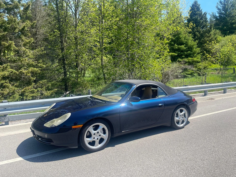 2000 Porsche 996 Carrera 4 - Image 8 of 31
