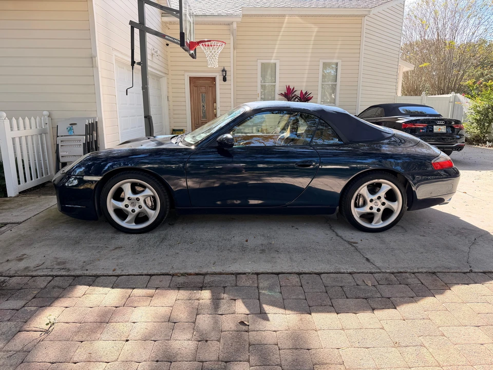 2000 Porsche 996 Carrera 4 - Image 12 of 31