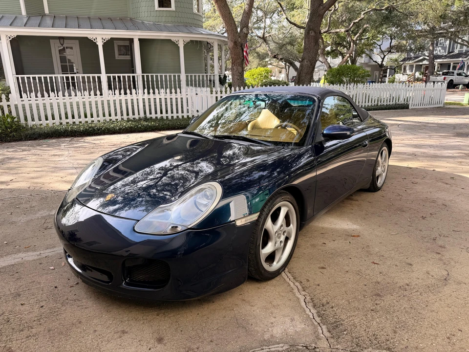 2000 Porsche 996 Carrera 4 - Image 10 of 31