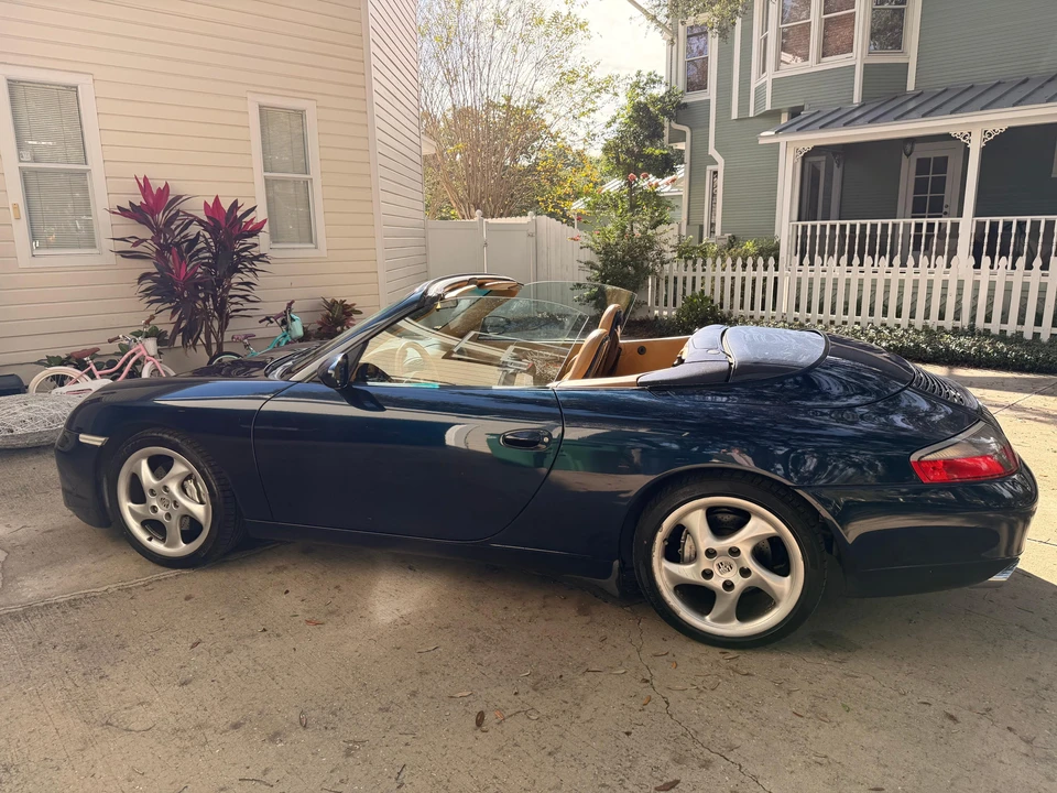 2000 Porsche 996 Carrera 4 - Image 13 of 31