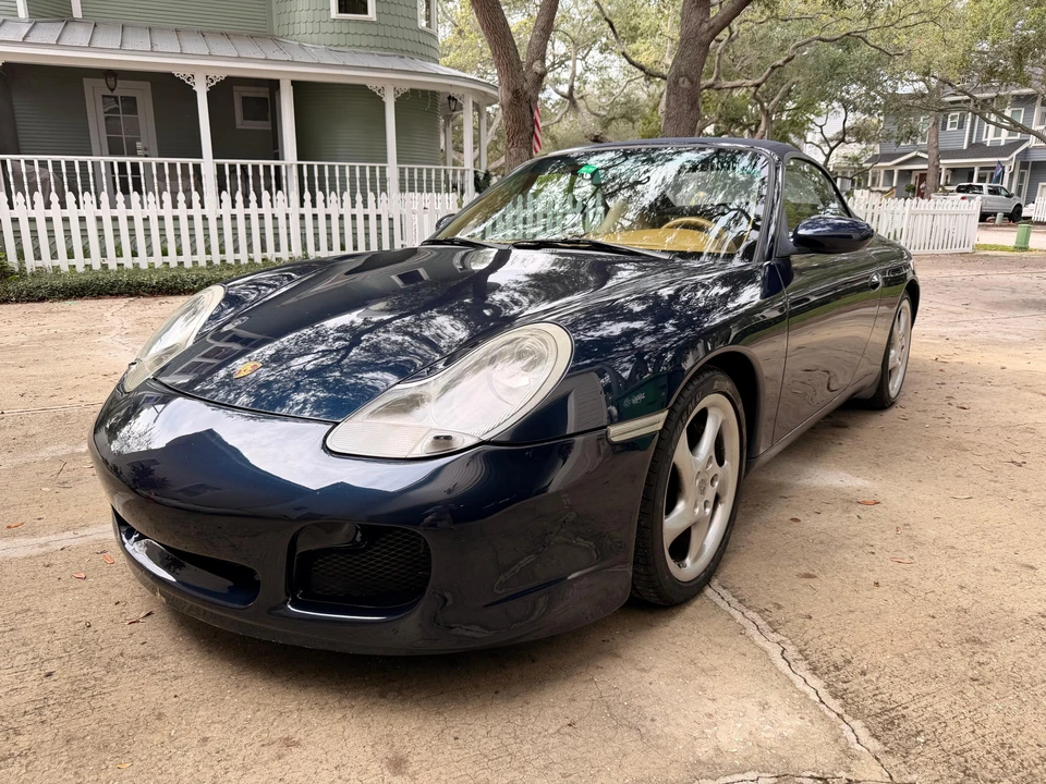2000 Porsche 996 Carrera 4 - Image 8 of 31