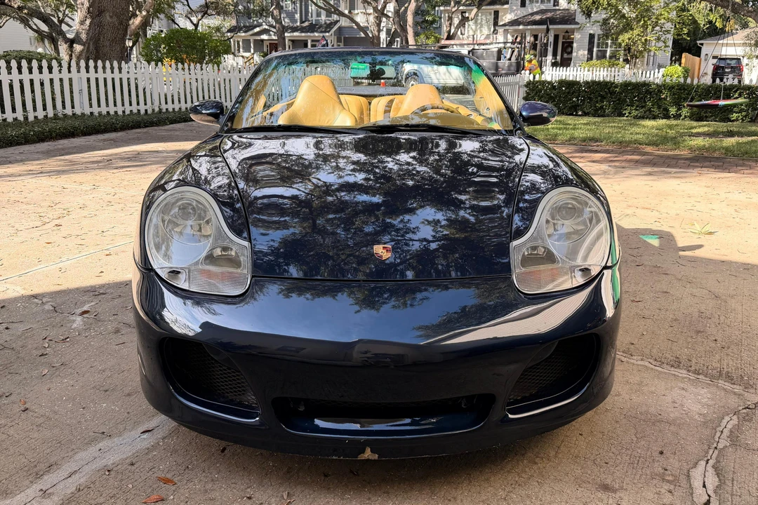 2000 Porsche 996 Carrera 4 - Image 2 of 31