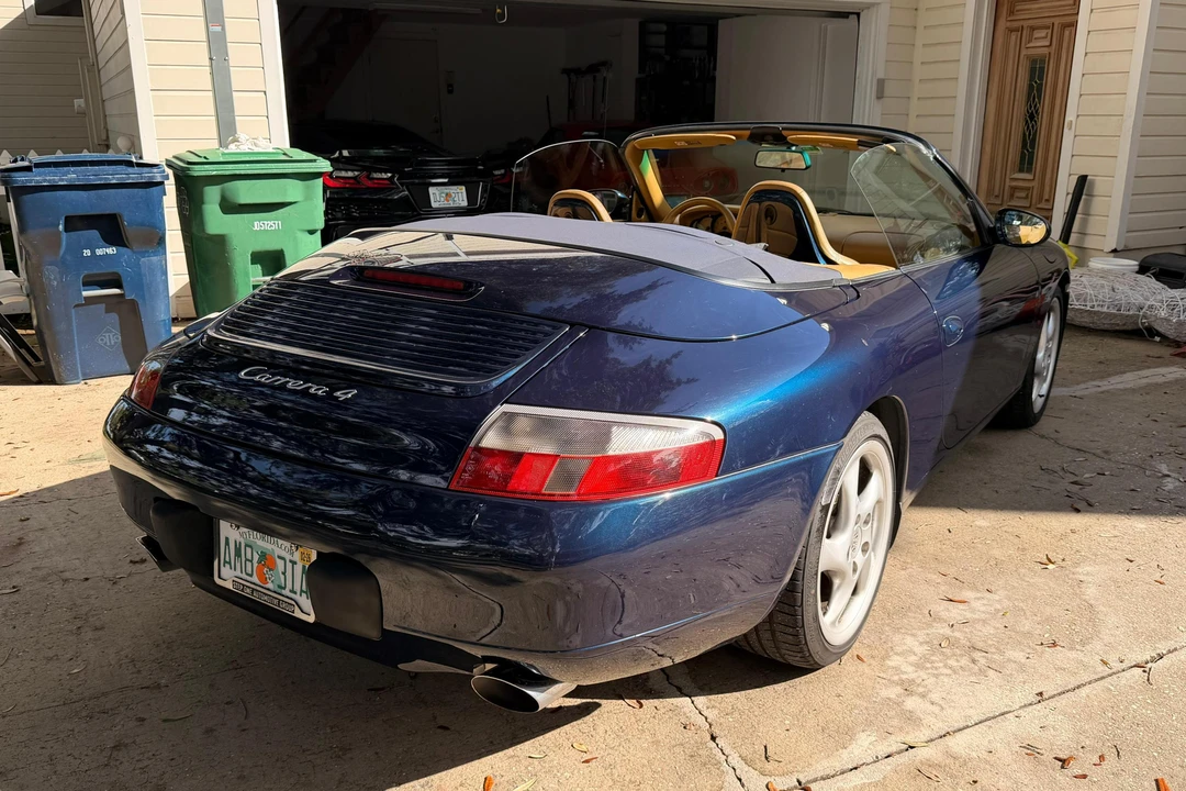 2000 Porsche 996 Carrera 4 - Image 4 of 31