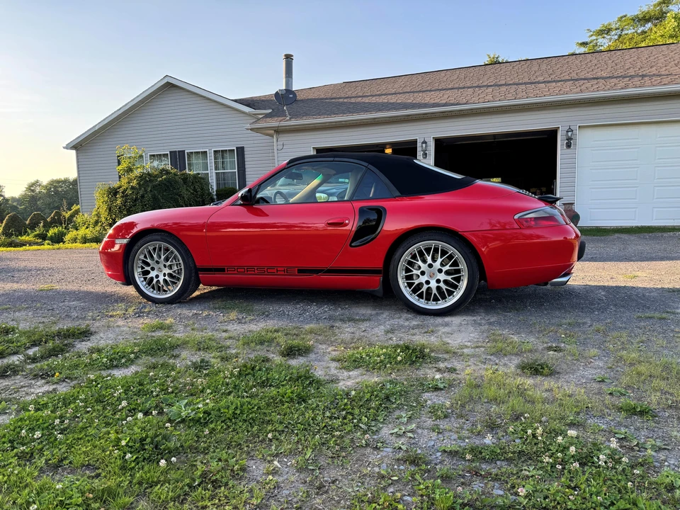 2000 Porsche 996 Carrera 4 - Image 14 of 31