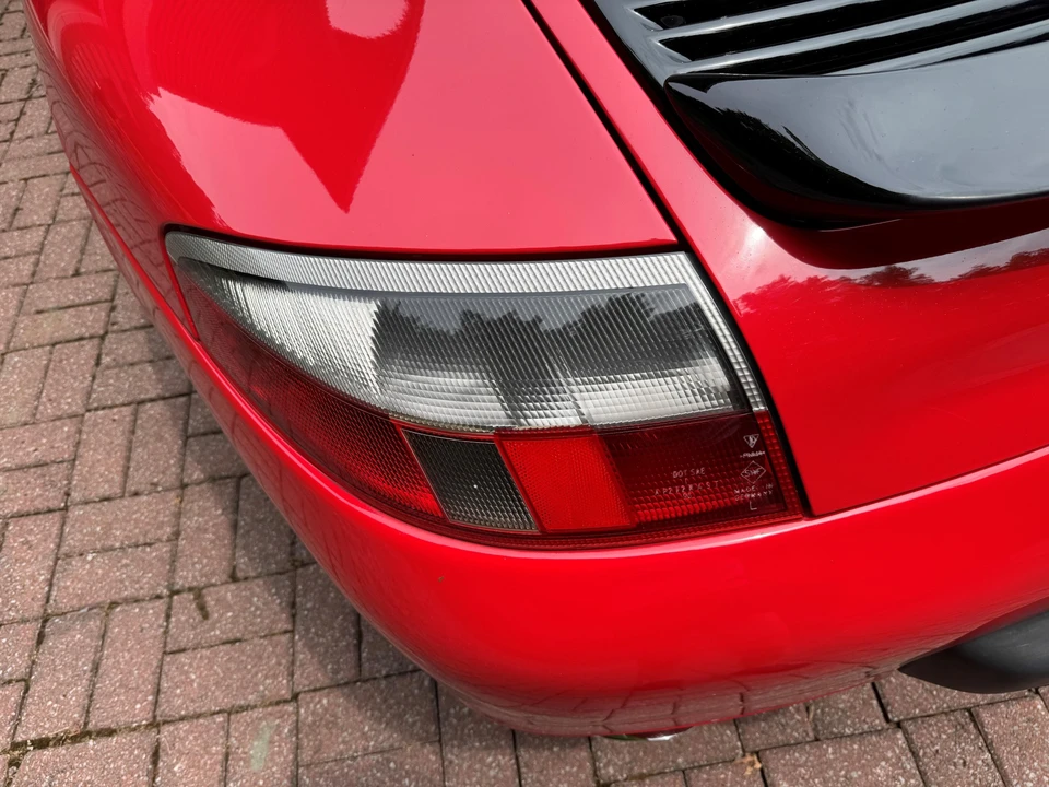 2000 Porsche 996 Carrera 4 - Image 27 of 31
