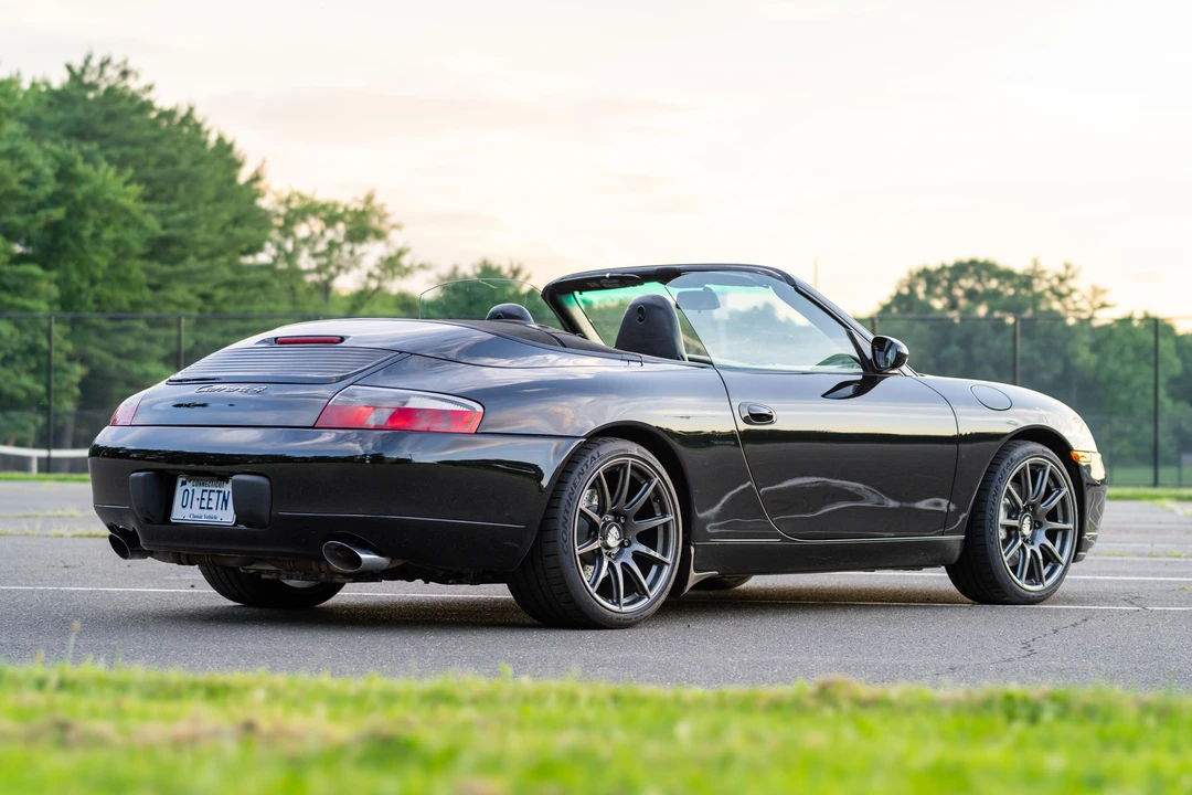 2000 Porsche 996 Carrera 4 - Image 4 of 31