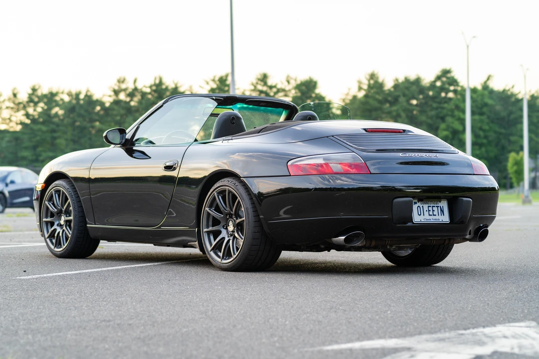 2000 Porsche 996 Carrera 4 - Image 13 of 31