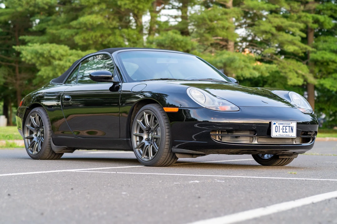 2000 Porsche 996 Carrera 4 - Image 19 of 31