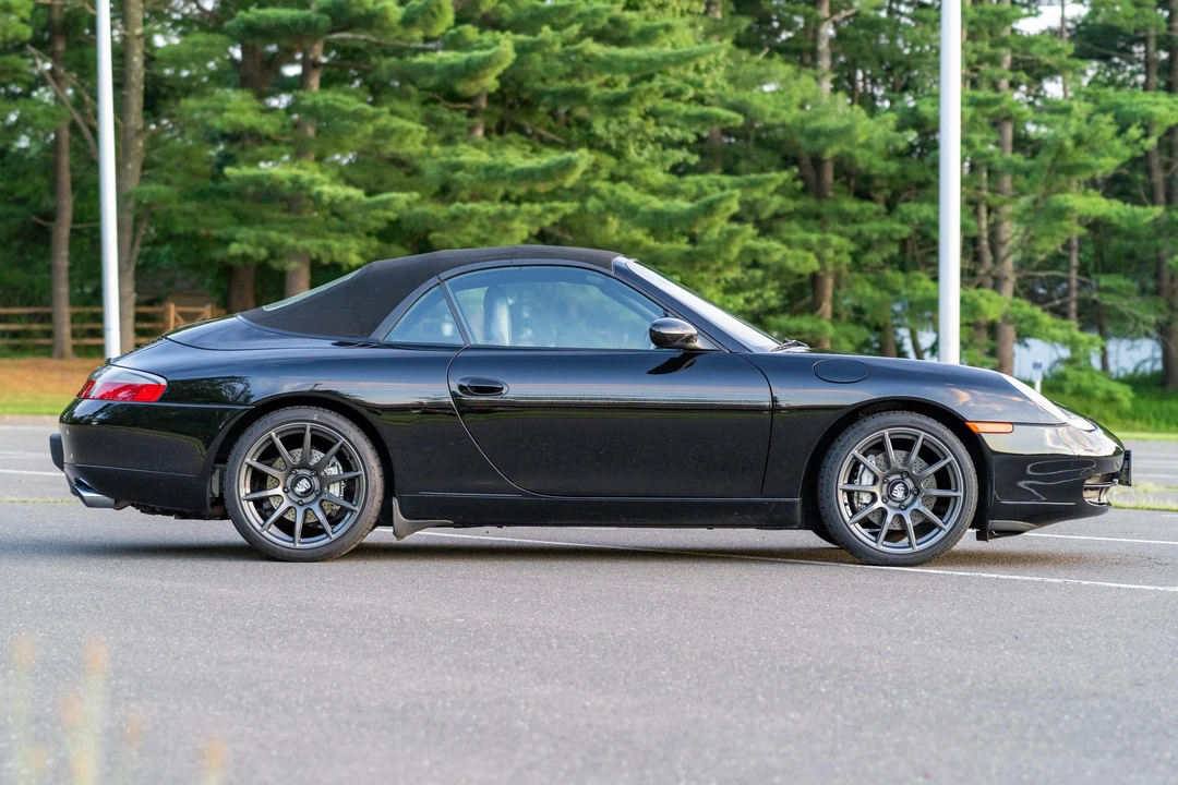 2000 Porsche 996 Carrera 4 - Image 18 of 31