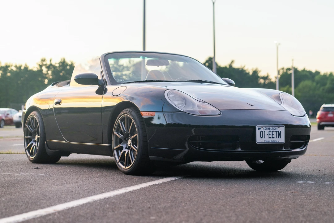 2000 Porsche 996 Carrera 4 - Image 20 of 31
