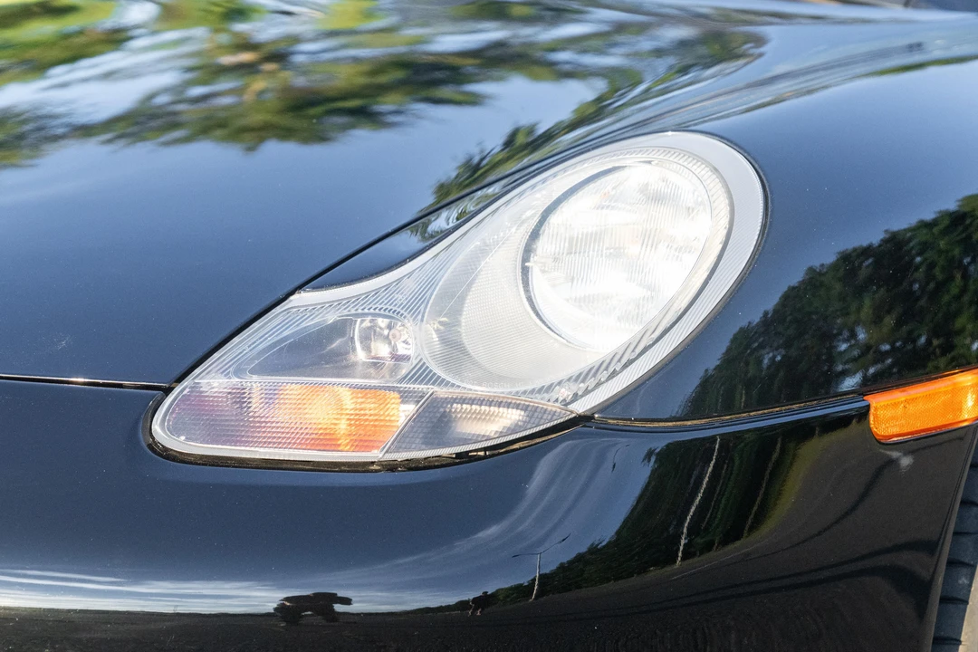 2000 Porsche 996 Carrera 4 - Image 22 of 31