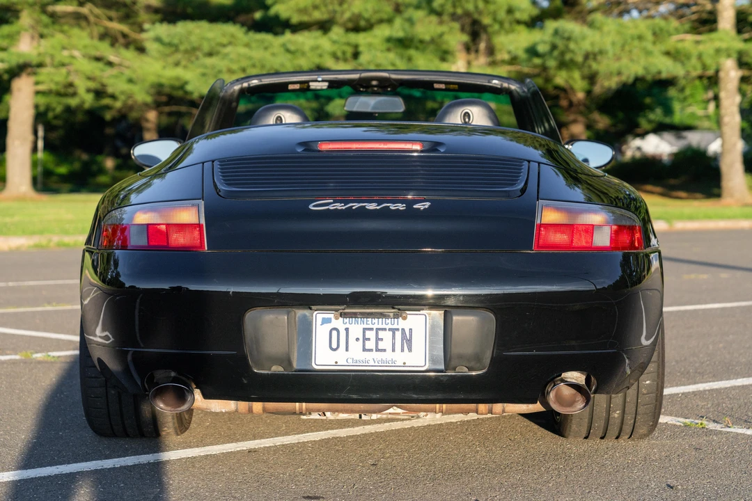 2000 Porsche 996 Carrera 4 - Image 23 of 31