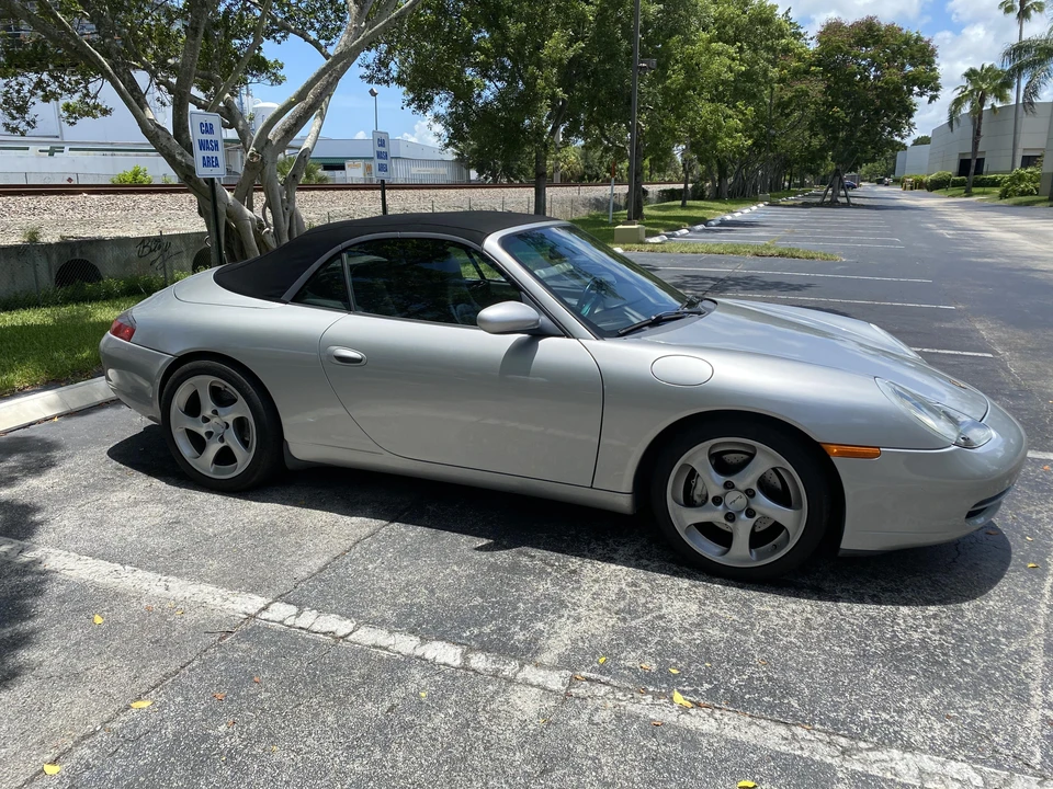 2000 Porsche 996 Carrera - Image 28 of 31