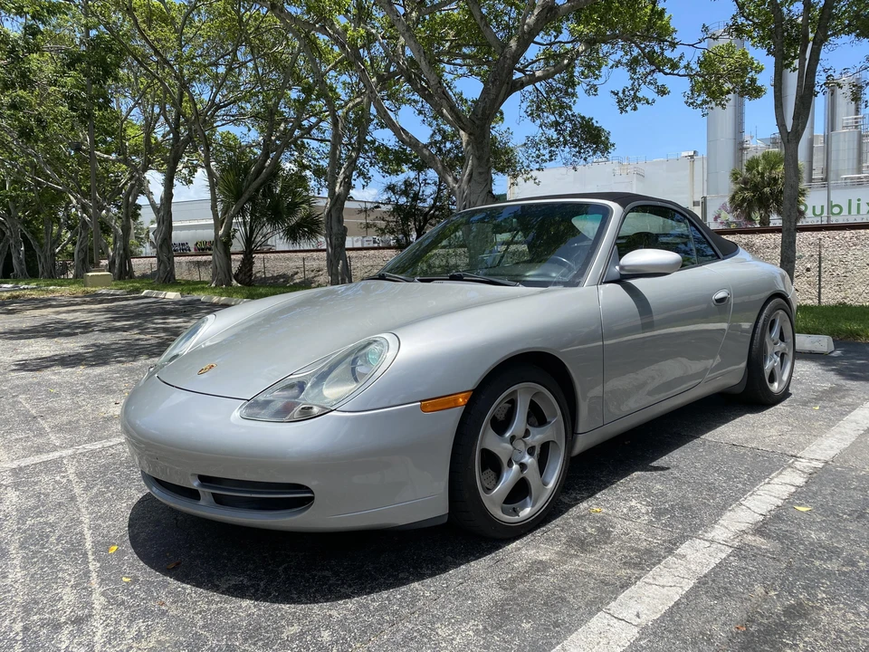 2000 Porsche 996 Carrera - Image 10 of 31