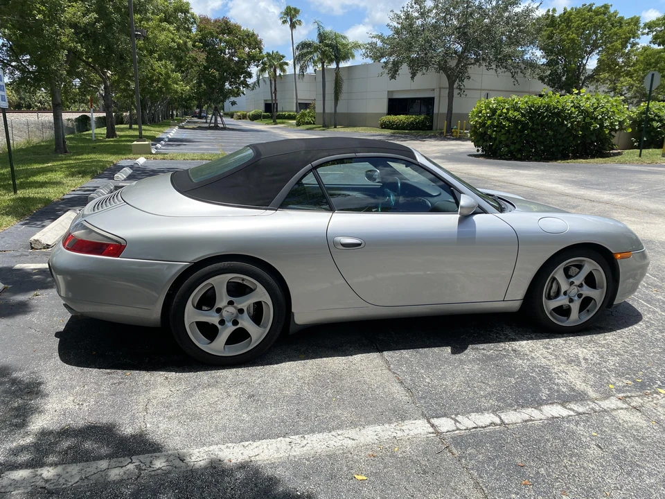 2000 Porsche 996 Carrera - Image 24 of 31