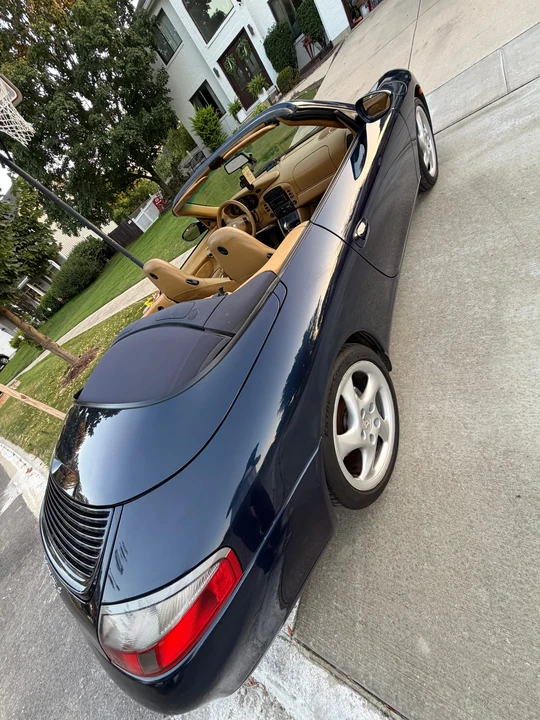 2000 Porsche 996 Carrera 4 - Image 8 of 31