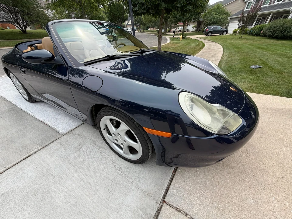 2000 Porsche 996 Carrera 4 - Image 9 of 31