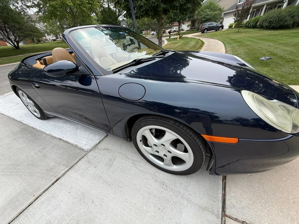 2000 Porsche 996 Carrera 4 - Image 24 of 31