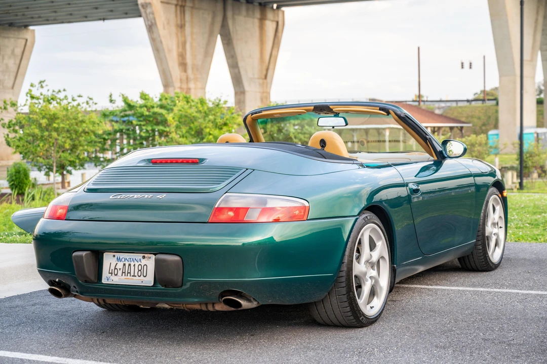 2000 Porsche 996 Carrera 4 - Image 10 of 31