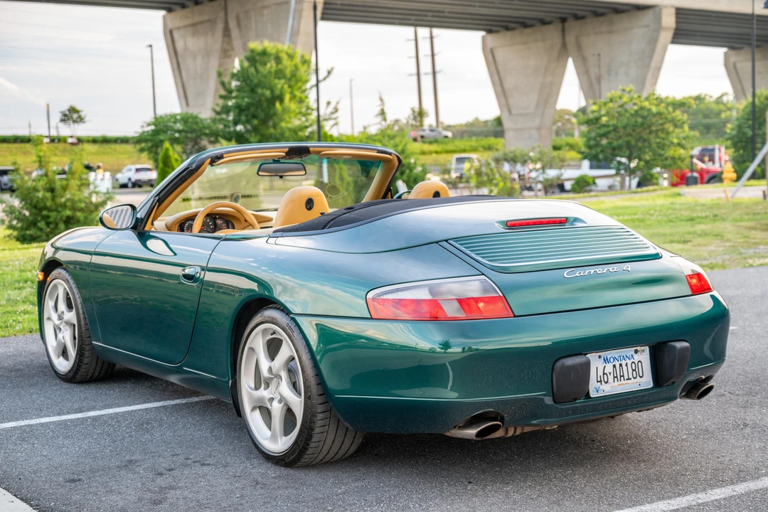 2000 Porsche 996 Carrera 4 - Image 9 of 31
