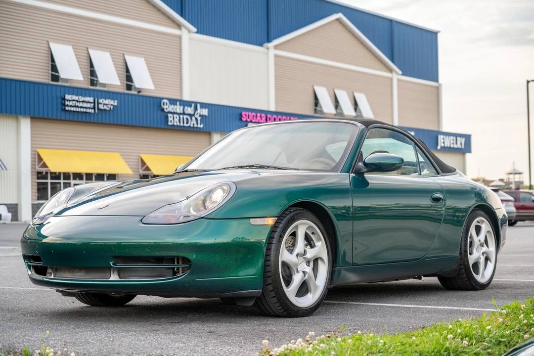2000 Porsche 996 Carrera 4 - Image 13 of 31
