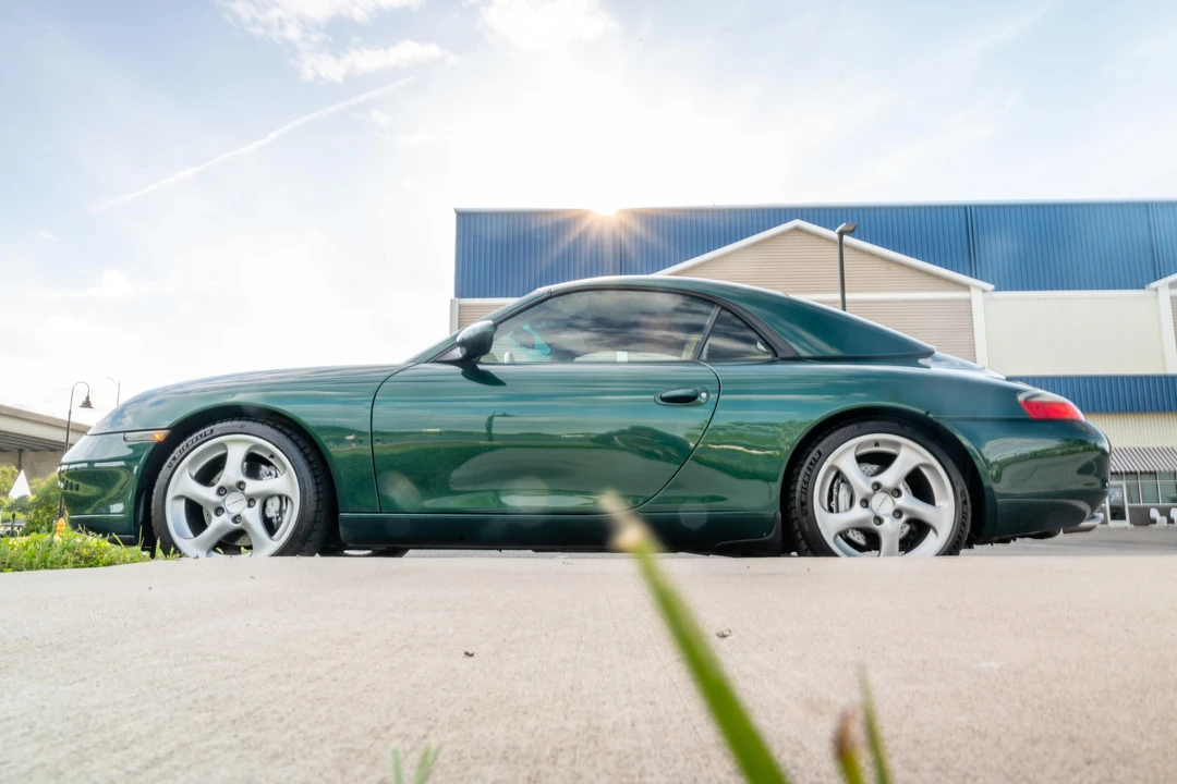 2000 Porsche 996 Carrera 4 - Image 19 of 31
