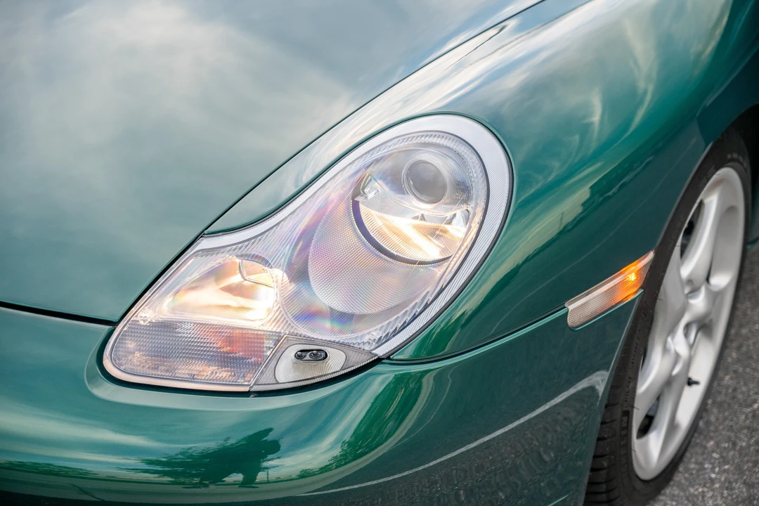 2000 Porsche 996 Carrera 4 - Image 29 of 31