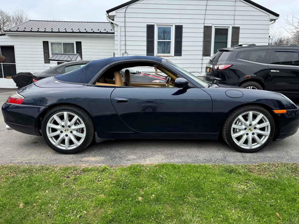 2000 Porsche 996 Carrera 4 - Image 23 of 31
