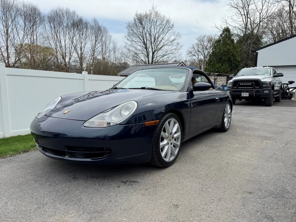 2000 Porsche 996 Carrera 4 - Image 4 of 31