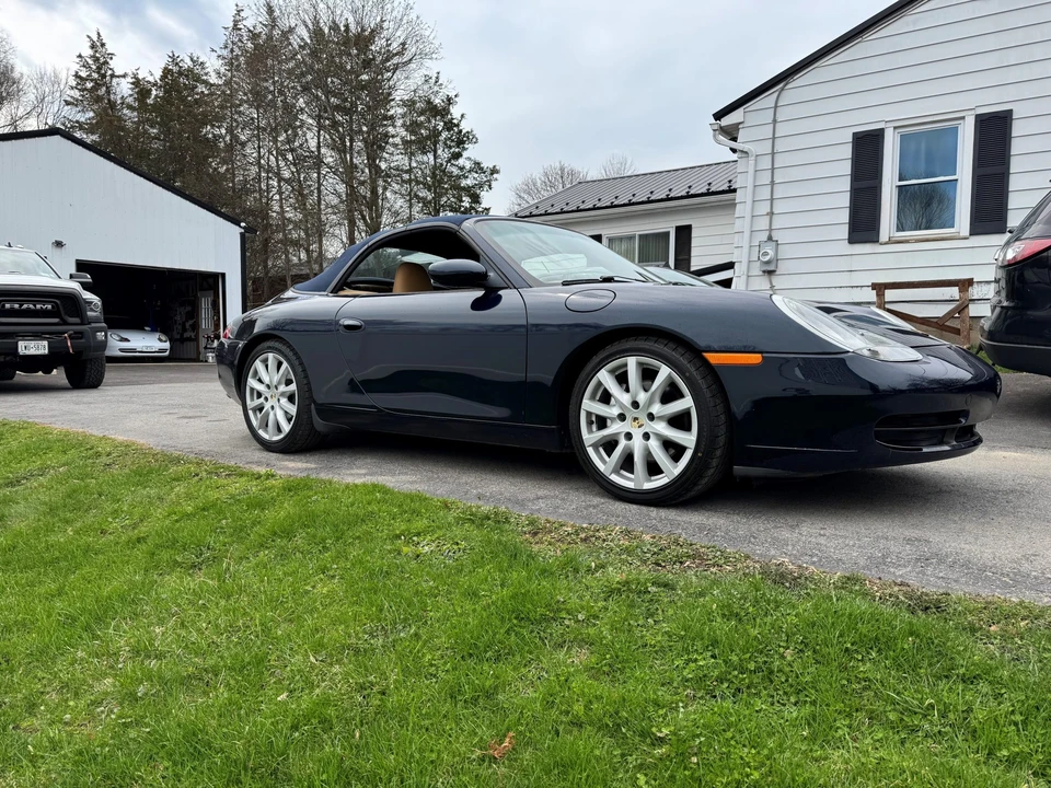 2000 Porsche 996 Carrera 4 - Image 27 of 31