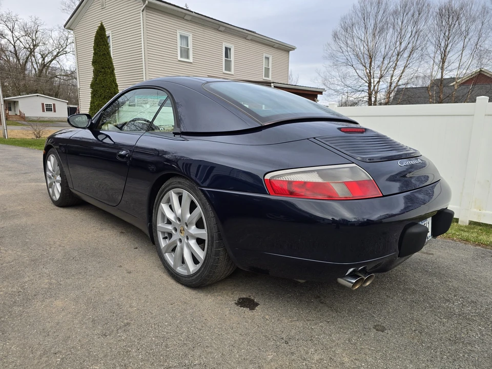 2000 Porsche 996 Carrera 4 - Image 12 of 31
