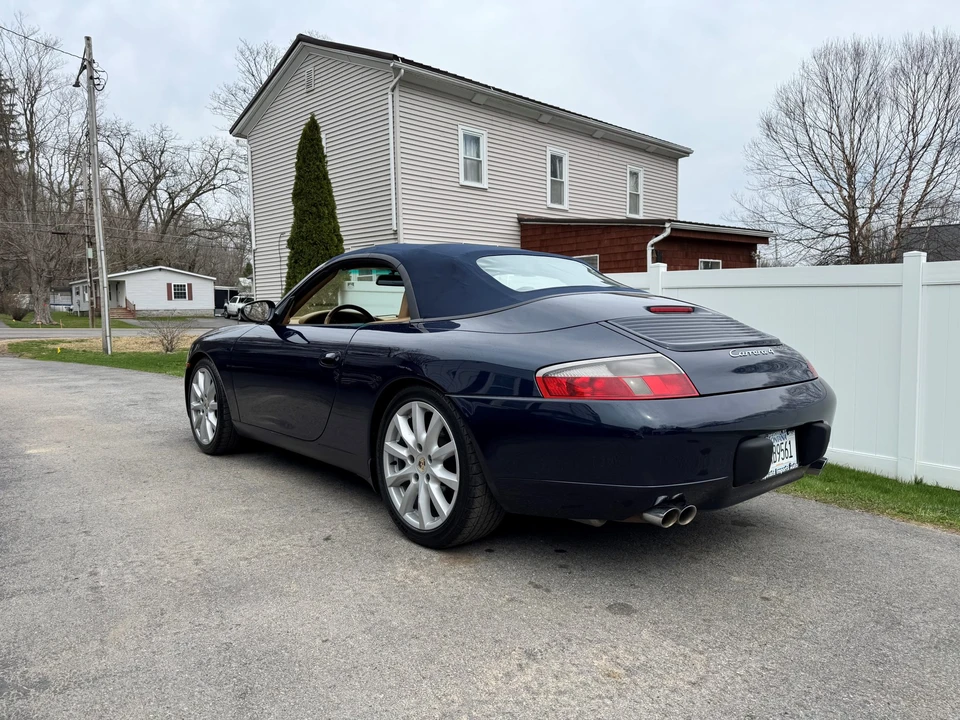 2000 Porsche 996 Carrera 4 - Image 14 of 31