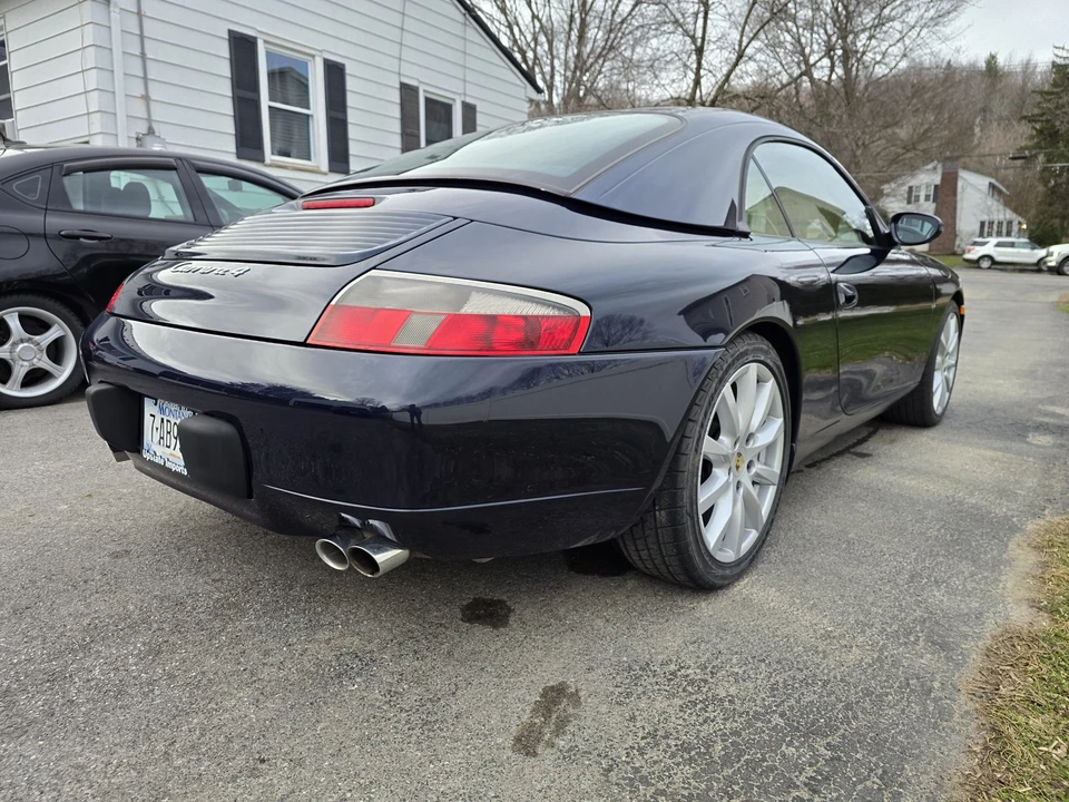 2000 Porsche 996 Carrera 4 - Image 22 of 31