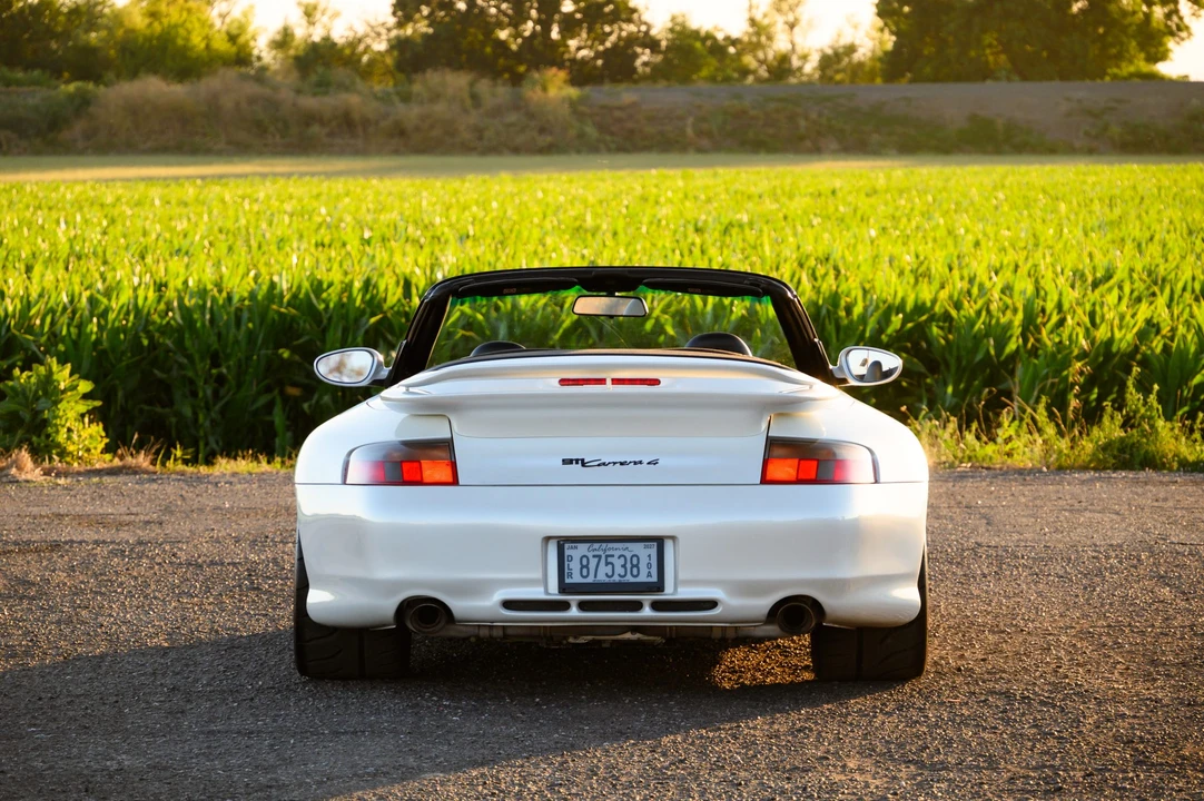 2000 Porsche 996 Carrera 4 - Image 29 of 31