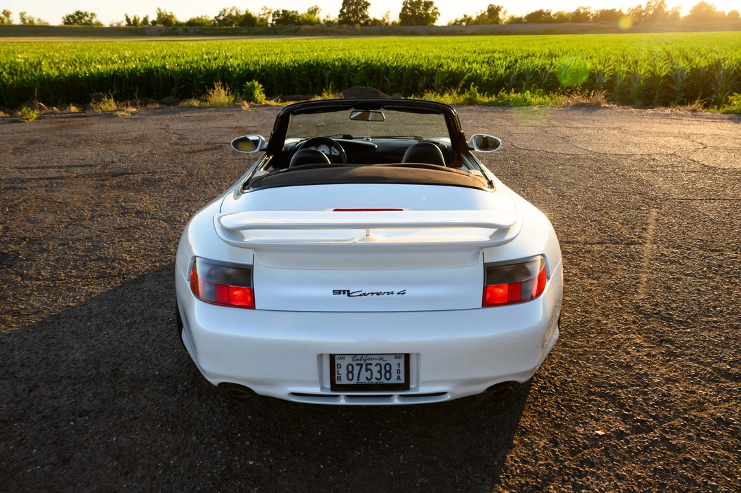 2000 Porsche 996 Carrera 4 - Image 30 of 31