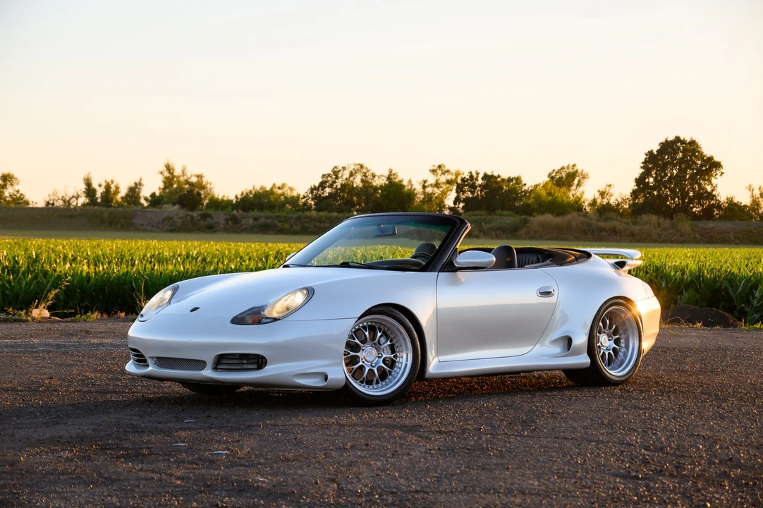 2000 Porsche 996 Carrera 4 - Image 6 of 31