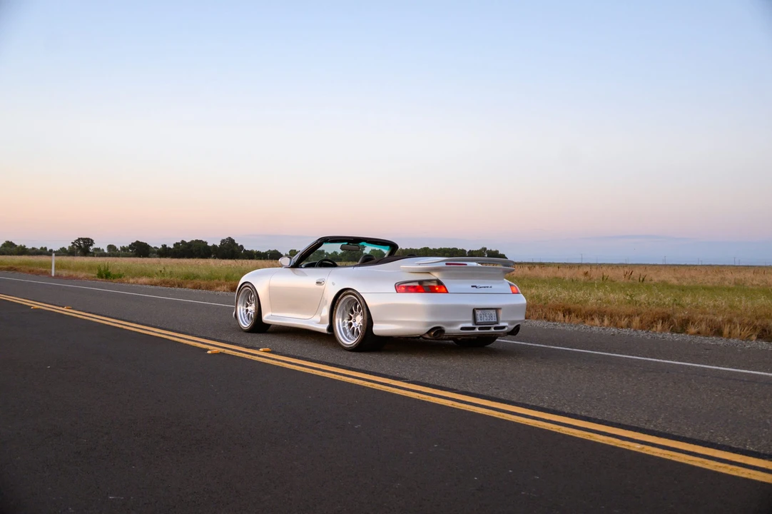 2000 Porsche 996 Carrera 4 - Image 17 of 31