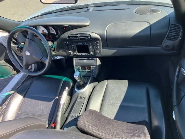 2000 Porsche 996 Carrera 4 - Image 12 of 16
