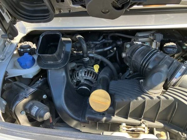 2000 Porsche 996 Carrera 4 - Image 13 of 16