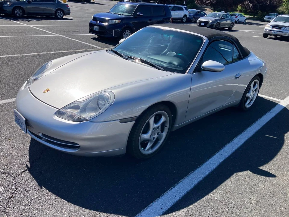 2000 Porsche 996 Carrera 4 - Image 2 of 14