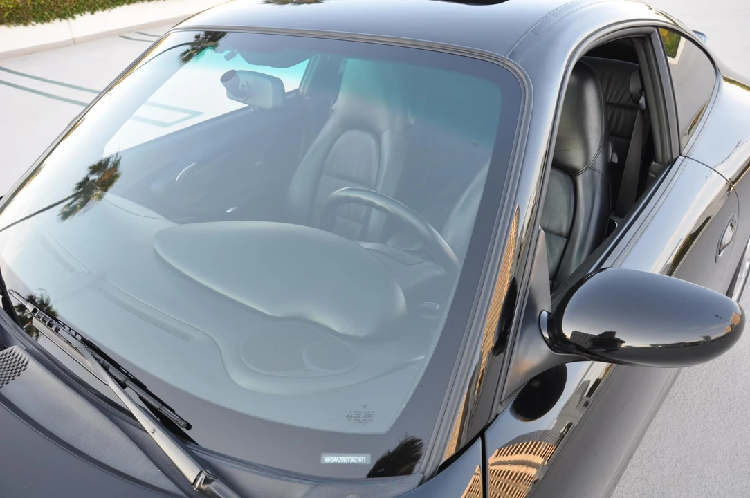 2000 Porsche 996 Carrera - Image 27 of 31