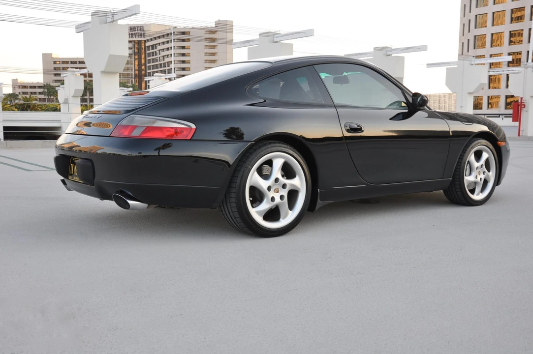 2000 Porsche 996 Carrera - Image 9 of 31