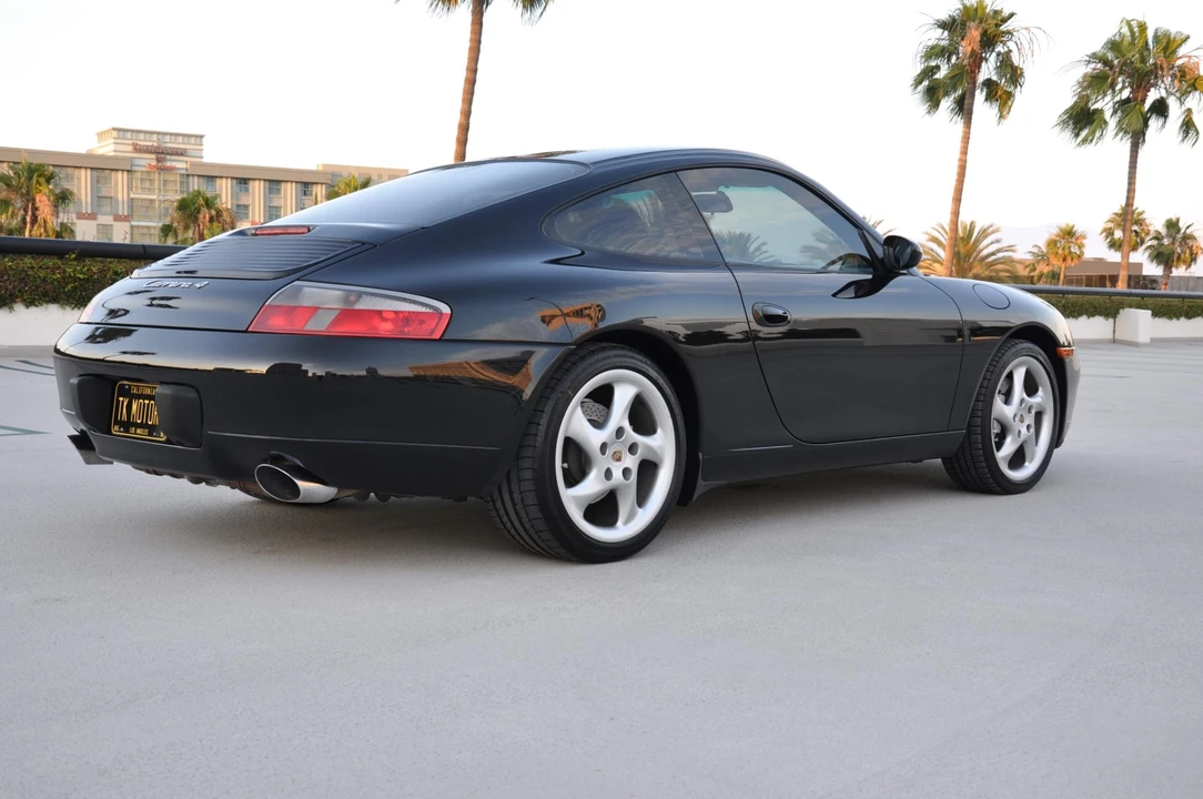 2000 Porsche 996 Carrera - Image 8 of 31
