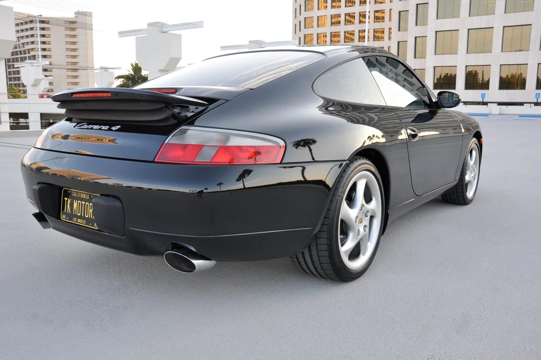 2000 Porsche 996 Carrera - Image 10 of 31