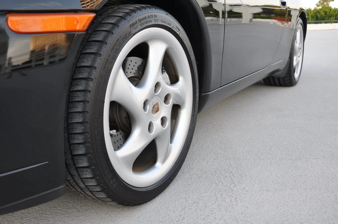 2000 Porsche 996 Carrera - Image 26 of 31