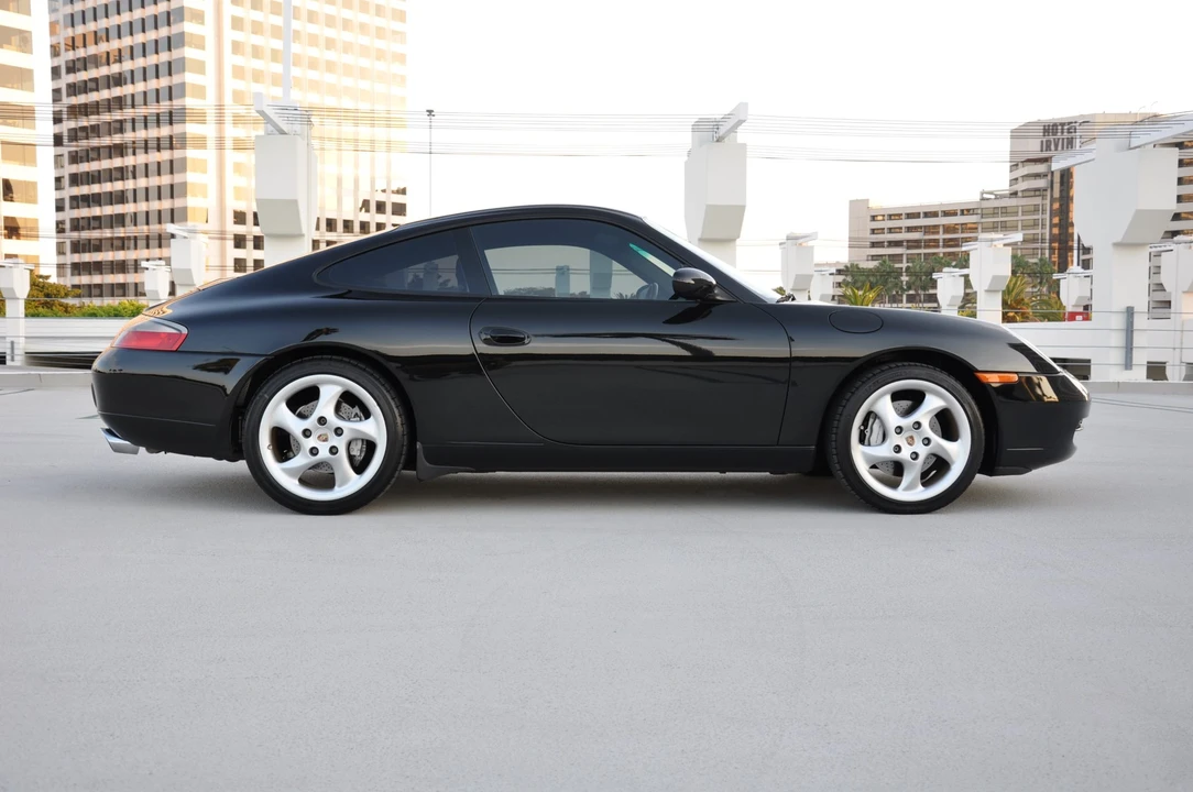 2000 Porsche 996 Carrera - Image 6 of 31