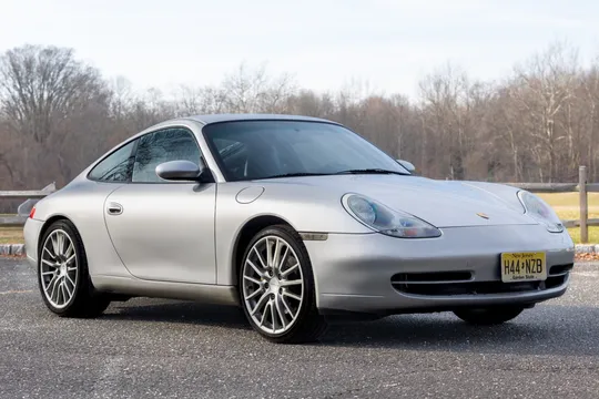 2000 Porsche 911 Carrera 4 Coupe