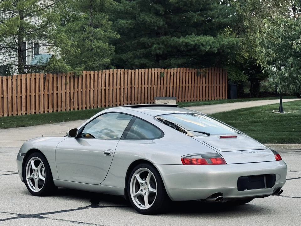 2000 Porsche 996 Carrera - Image 19 of 31